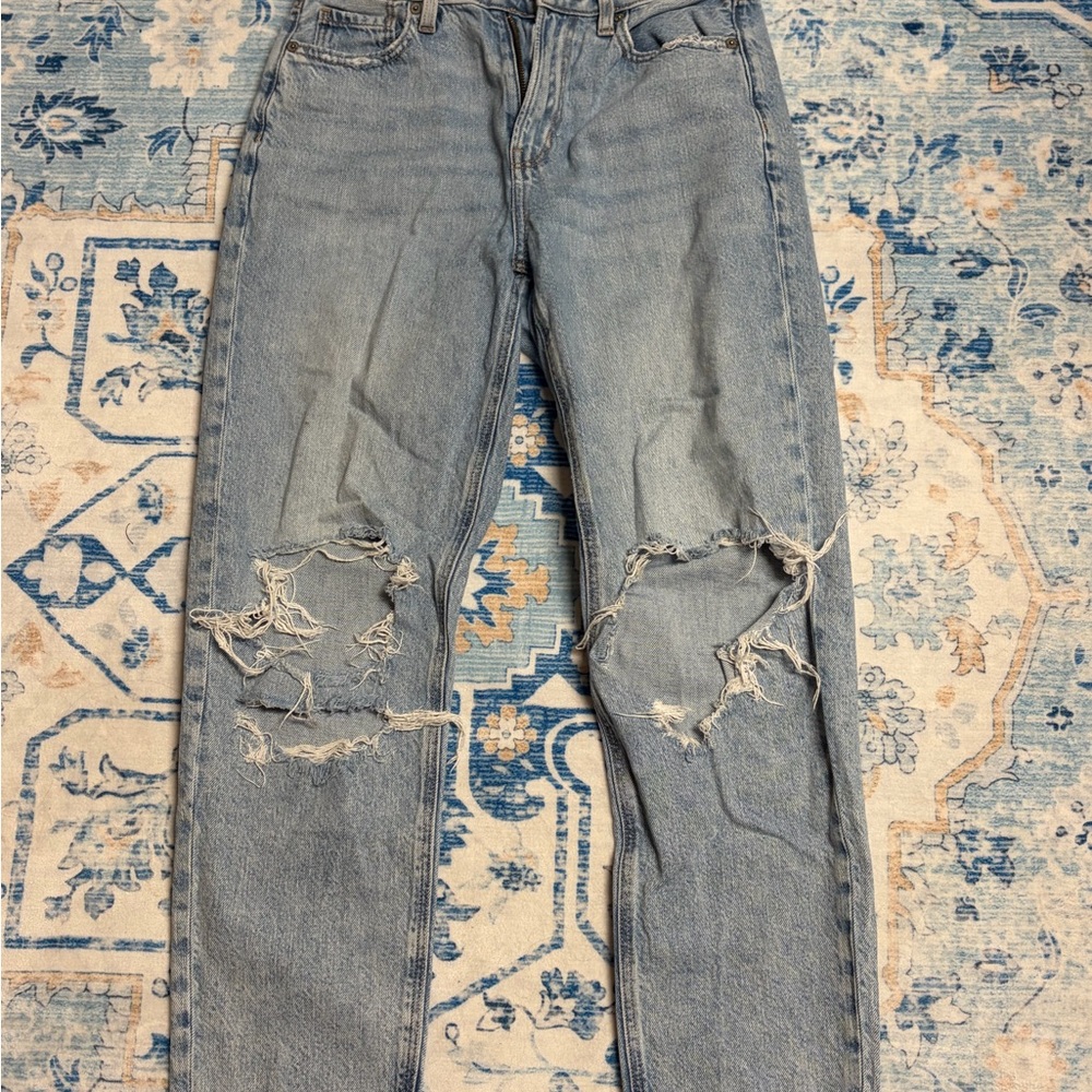 American Eagle Outfitters Light Blue Distressed Jeans